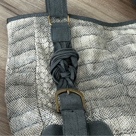 Braciano Gray Cream SnakeSkin Tote Shoulder Bag - Picture 15 of 16